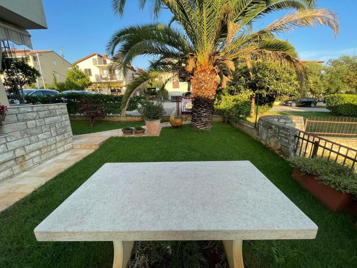 Apartman Hola Novigrad Istria エクステリア 写真