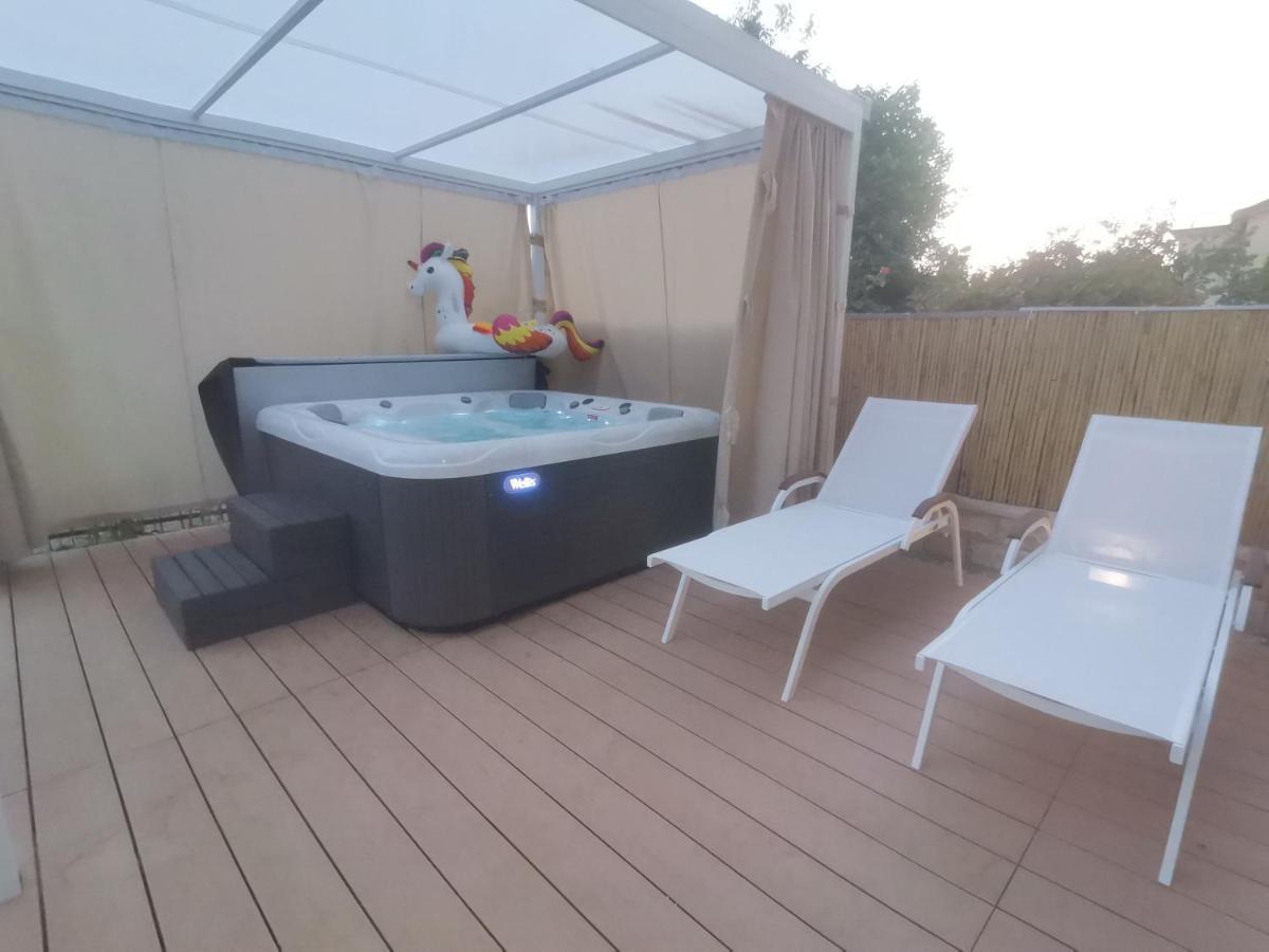 Apartman Hola Novigrad Istria エクステリア 写真