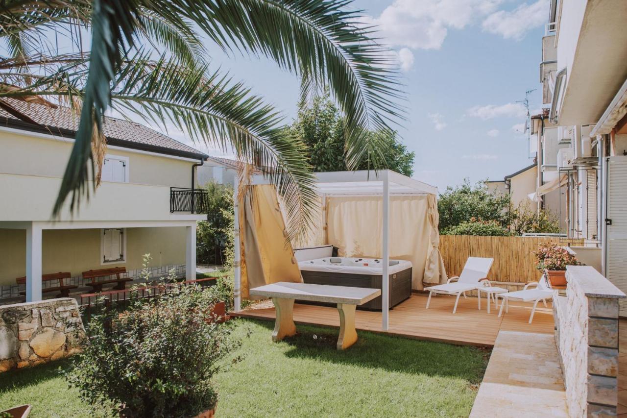Apartman Hola Novigrad Istria エクステリア 写真