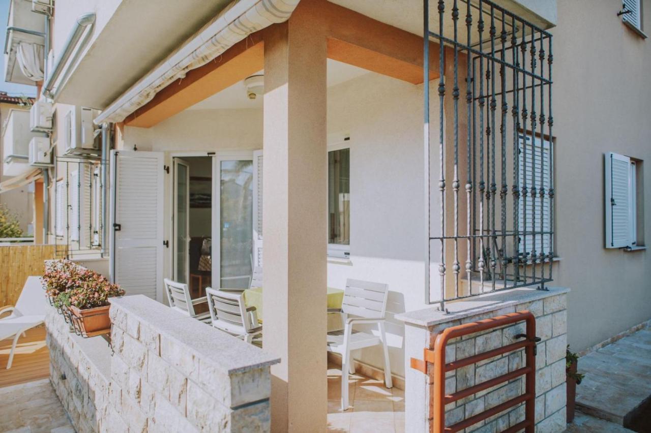 Apartman Hola Novigrad Istria エクステリア 写真