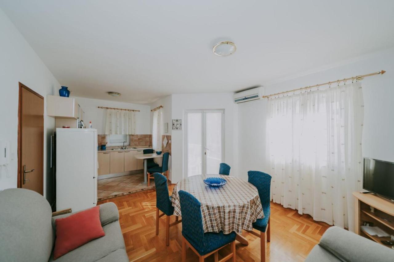 Apartman Hola Novigrad Istria エクステリア 写真