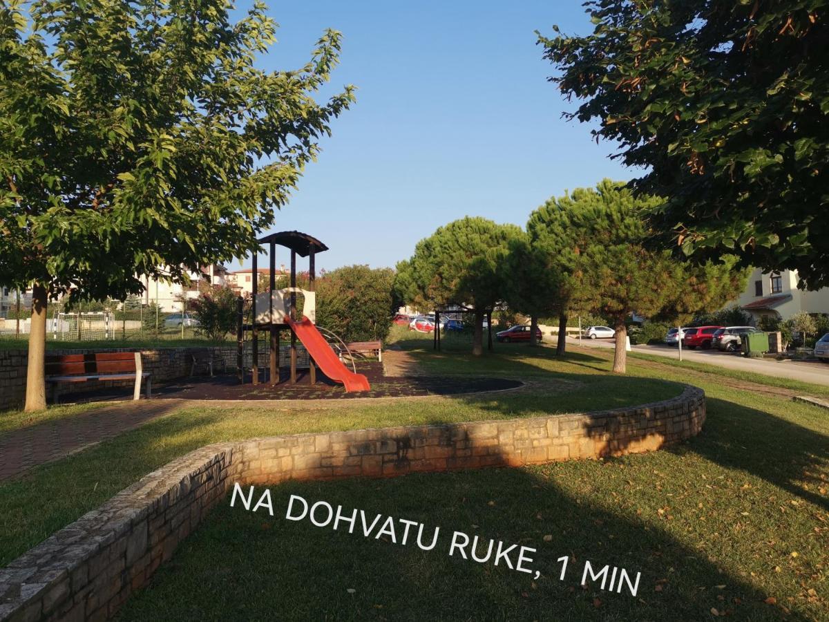 Apartman Hola Novigrad Istria エクステリア 写真