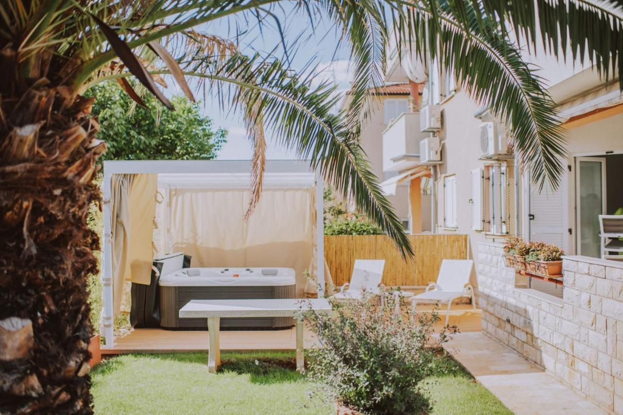 Apartman Hola Novigrad Istria エクステリア 写真